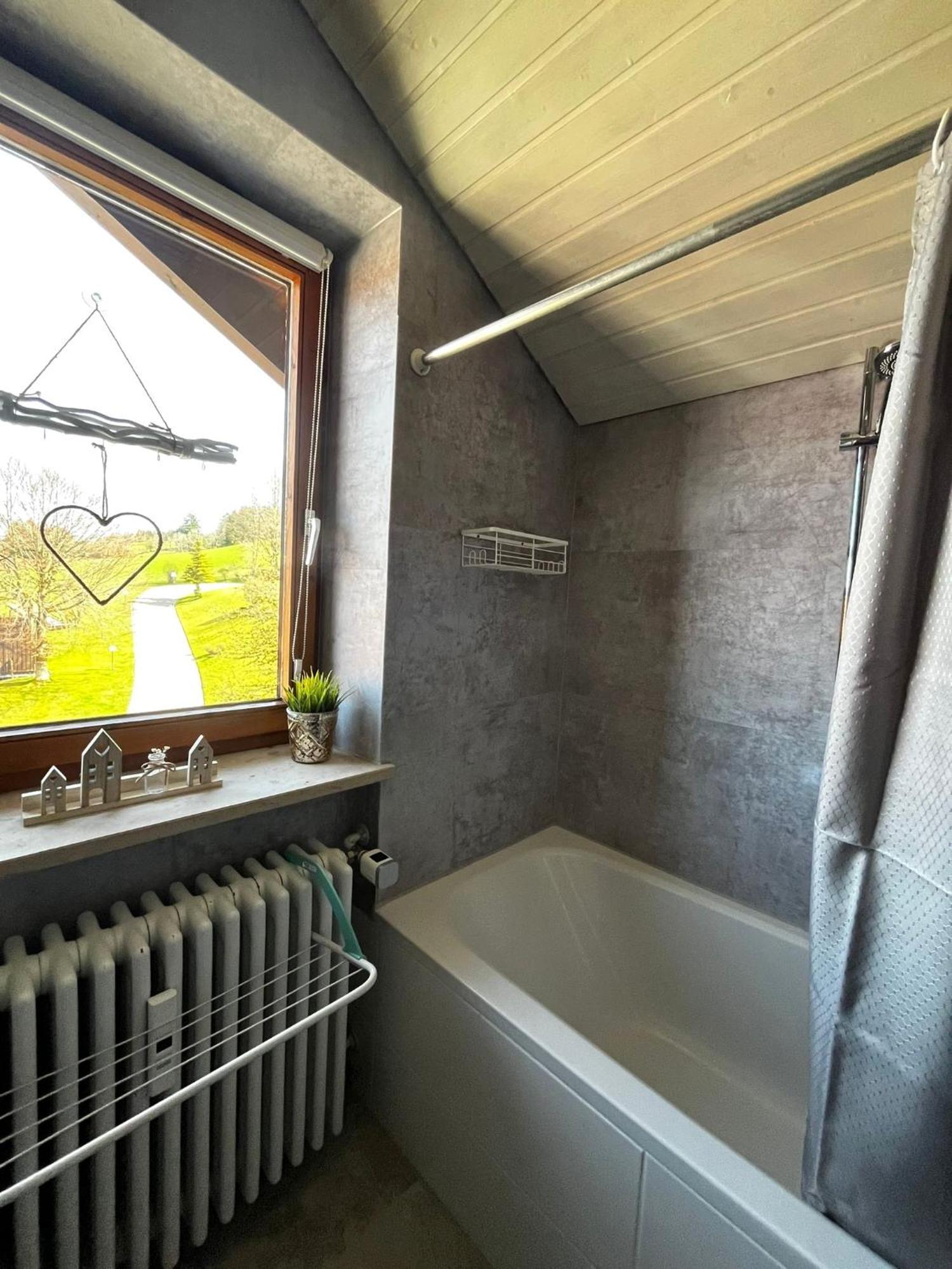 Sonnen-Juwel - Hallenbad-Sauna-2 Getrennte Schlafbereiche-Direkt An Der Skipiste Missen-Wilhams Buitenkant foto