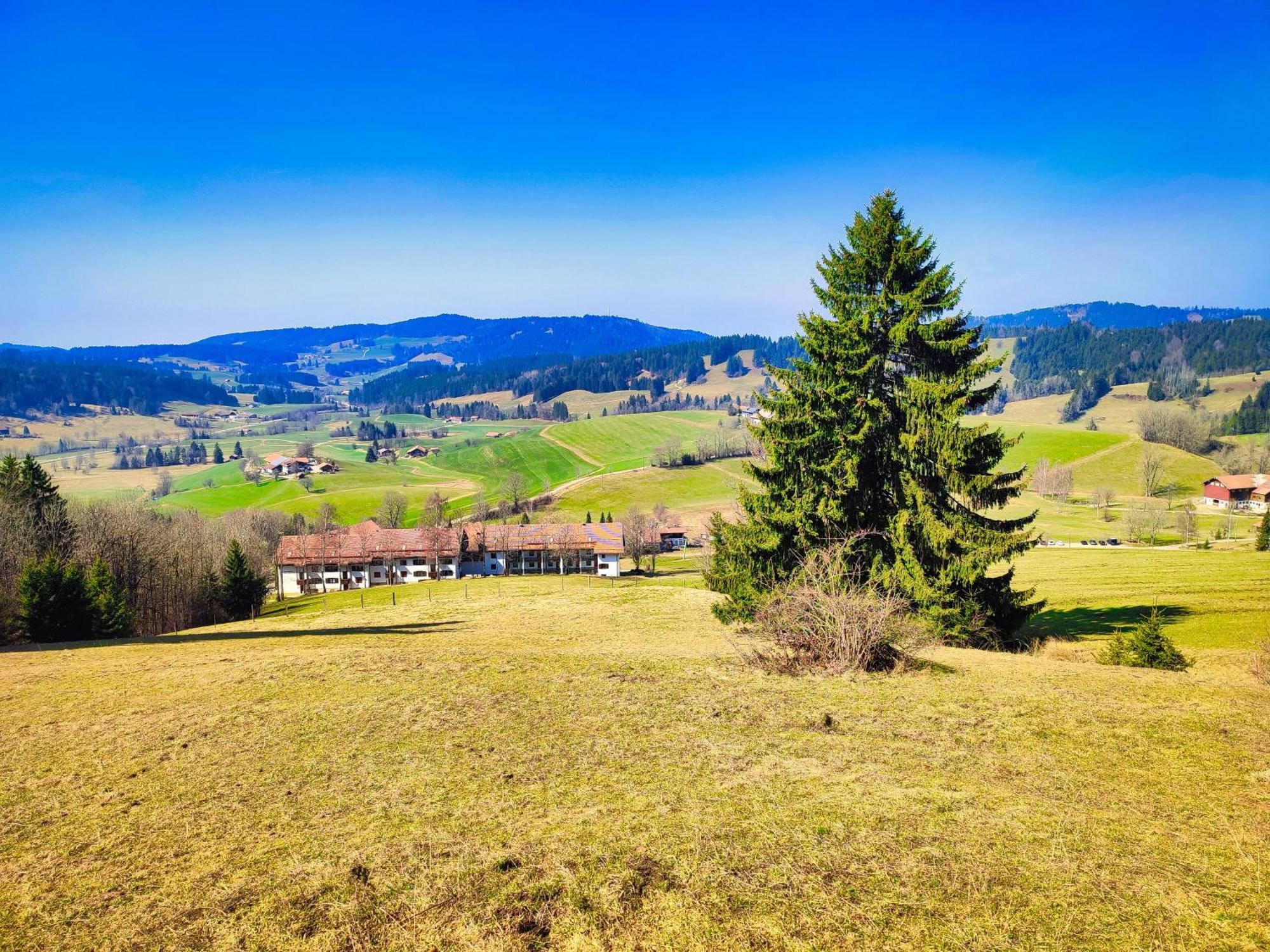 Sonnen-Juwel - Hallenbad-Sauna-2 Getrennte Schlafbereiche-Direkt An Der Skipiste Missen-Wilhams Buitenkant foto